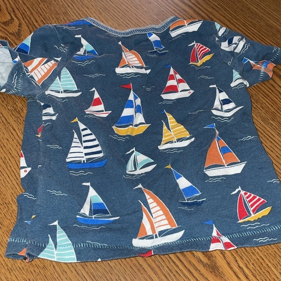 Mud pie short sleeve/shorts sailboat pajamas - Picture 4 of 6